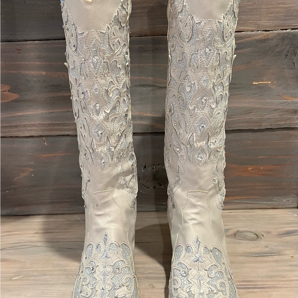 Women’s Rhinestone Cowboy Boots